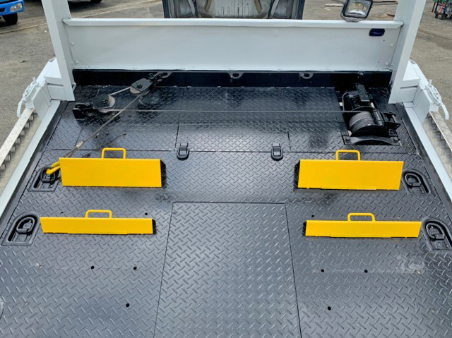 いすゞエルフセーフティローダー小型（2t・3t）[写真16]