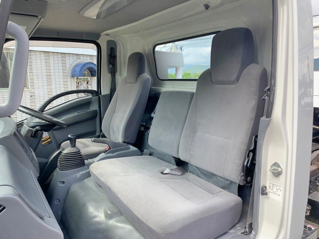 いすゞエルフセーフティローダー小型（2t・3t）[写真32]