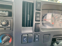 いすゞエルフセーフティローダー小型（2t・3t）[写真37]