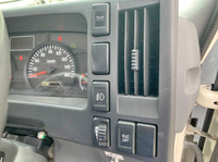 いすゞエルフセーフティローダー小型（2t・3t）[写真38]