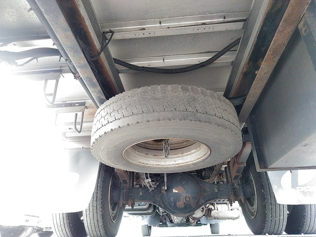 三菱ふそうファイター冷蔵冷凍ウイング中型（4t）[写真19]