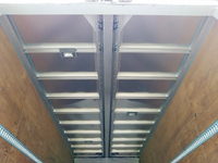 いすゞフォワードアルミウイング中型（4t）[写真15]