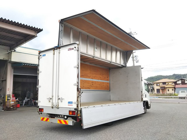 いすゞフォワードアルミウイング中型（4t）[写真02]