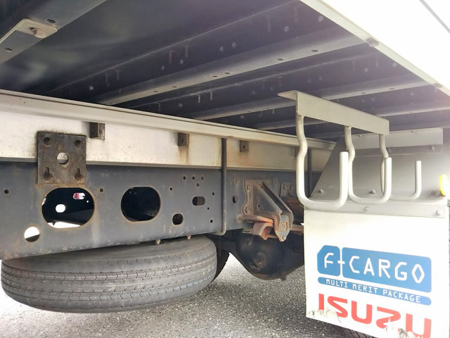 いすゞフォワードアルミウイング中型（4t）[写真25]