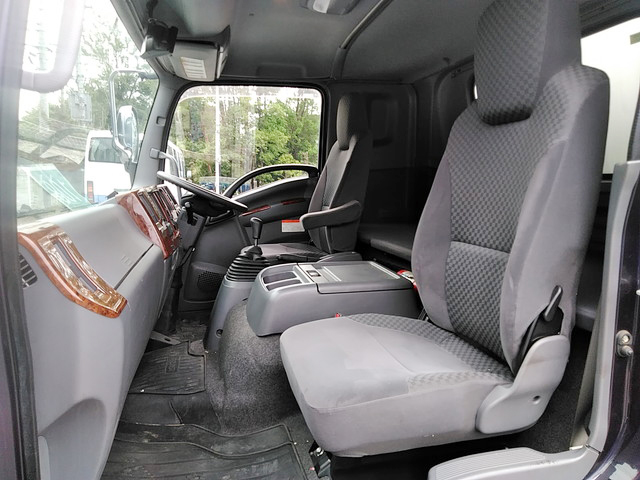 いすゞフォワードアルミウイング中型（4t）[写真30]