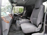 いすゞフォワードアルミウイング中型（4t）[写真30]