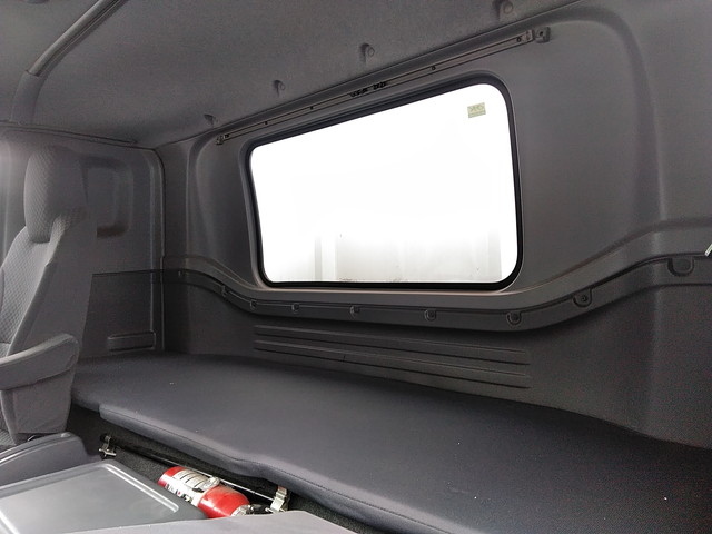 いすゞフォワードアルミウイング中型（4t）[写真33]