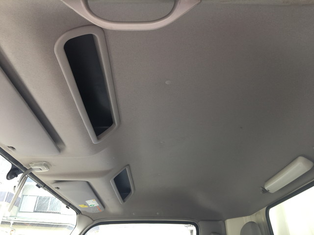 日野デュトロ冷凍車（冷蔵車）小型（2t・3t）[写真30]