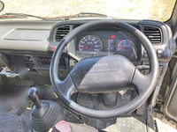 いすゞエルフアルミバン小型（2t・3t）[写真21]