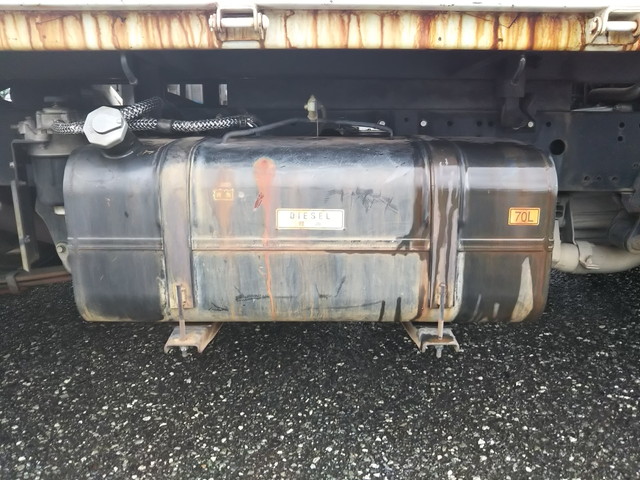 三菱ふそうキャンターダンプ小型（2t・3t）[写真18]