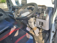 三菱ふそうキャンターアルミバン小型（2t・3t）[写真22]