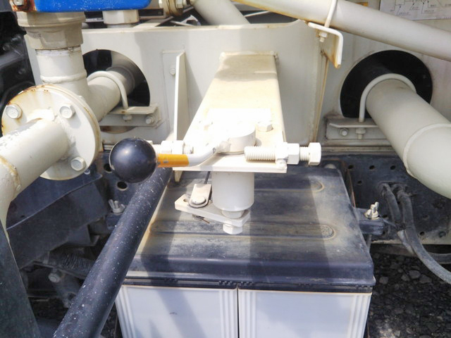 いすゞエルフ散水車小型（2t・3t）[写真11]