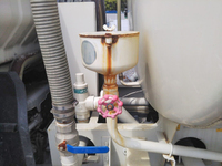 いすゞエルフ散水車小型（2t・3t）[写真12]