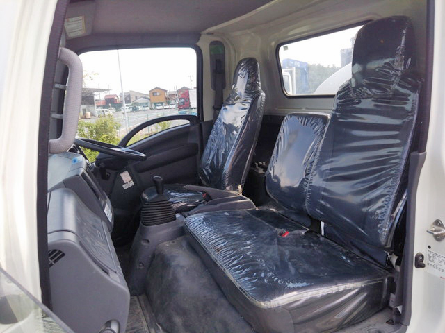 いすゞエルフ散水車小型（2t・3t）[写真31]