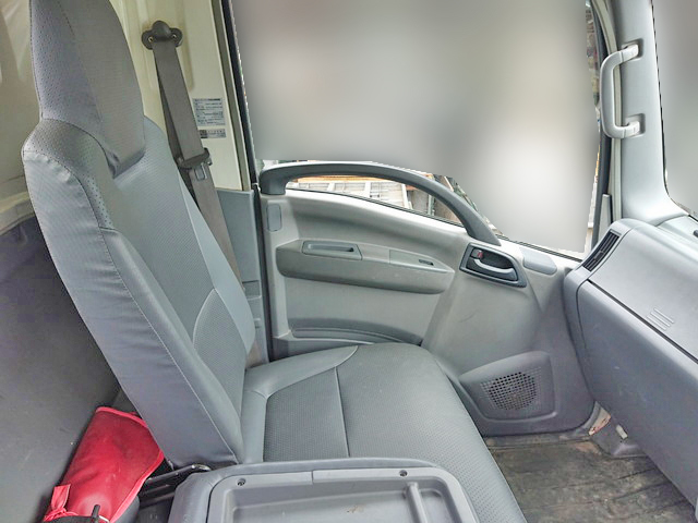 いすゞエルフ平ボディ小型（2t・3t）[写真26]