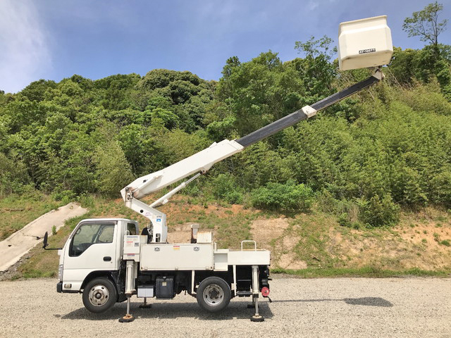 いすゞエルフ高所作業車小型（2t・3t）[写真07]