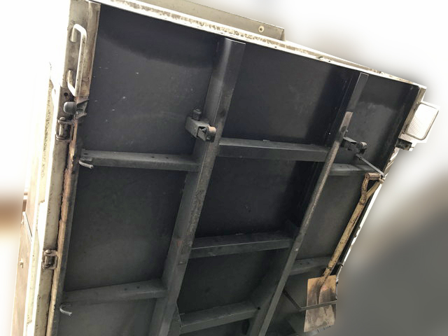 三菱ふそうキャンターダンプ小型（2t・3t）[写真15]