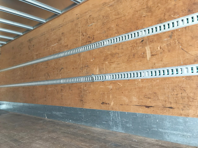 UDトラックスコンドルアルミバン中型（4t）[写真15]