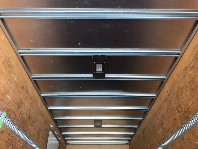 UDトラックスコンドルアルミバン中型（4t）[写真16]