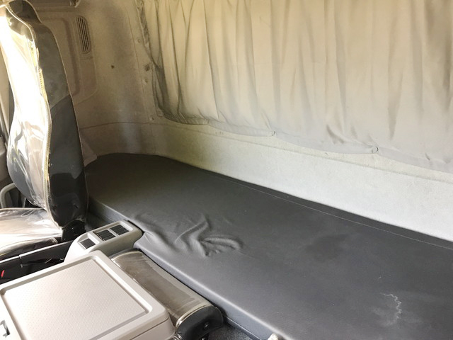 UDトラックスコンドルアルミバン中型（4t）[写真33]