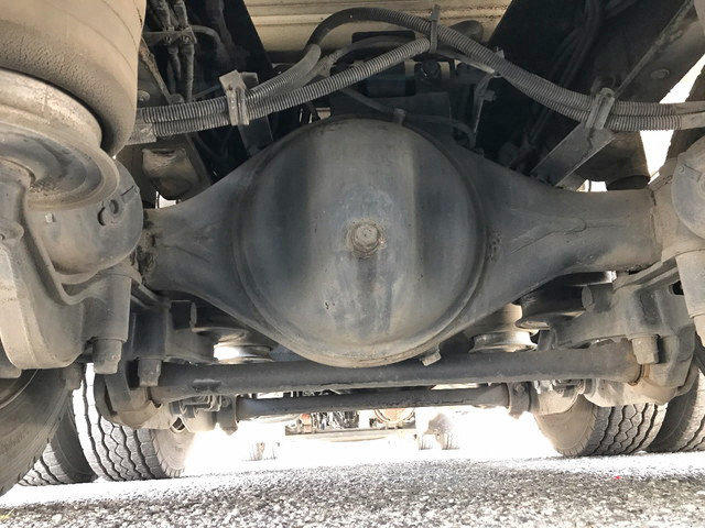 いすゞギガアルミウイング大型（10t）[写真30]