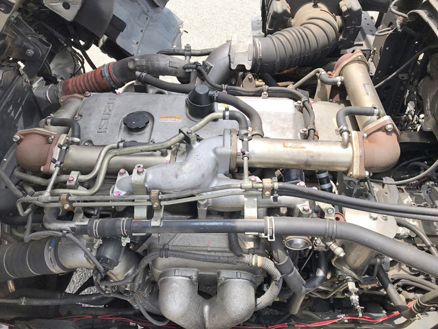 いすゞギガアルミウイング大型（10t）[写真31]