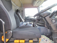 日野プロフィア幌ウイング大型（10t）[写真18]