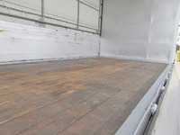 日野プロフィア幌ウイング大型（10t）[写真08]