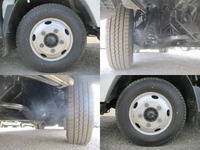 いすゞエルフアルミバン小型（2t・3t）[写真16]