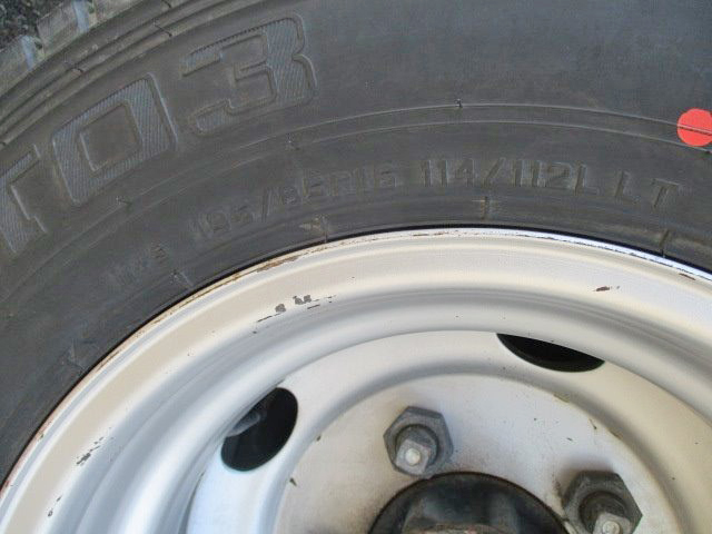 いすゞエルフアルミバン小型（2t・3t）[写真18]