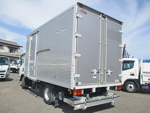 いすゞエルフアルミバン小型（2t・3t）[写真02]