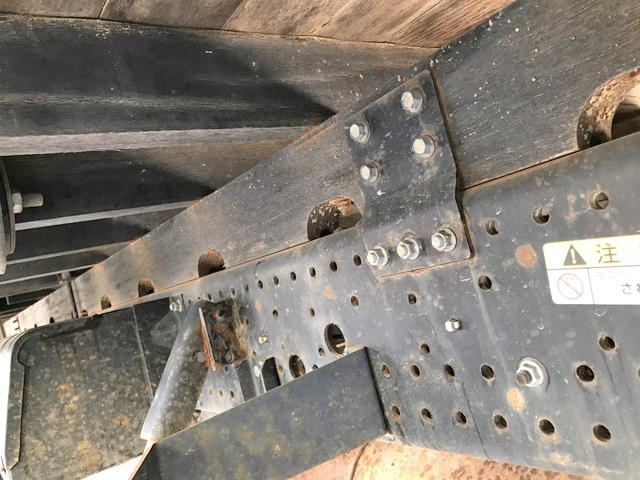 いすゞフォワードクレーン4段中型（4t）[写真24]