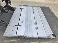 いすゞエルフアルミバン小型（2t・3t）[写真19]