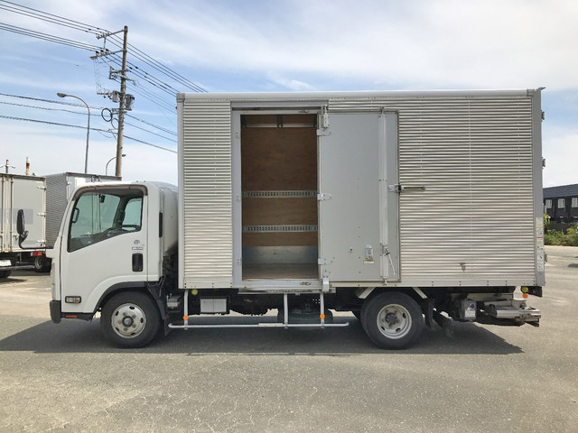 いすゞエルフアルミバン小型（2t・3t）[写真06]