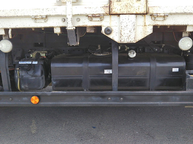 三菱ふそうキャンタークレーン4段小型（2t・3t）[写真24]