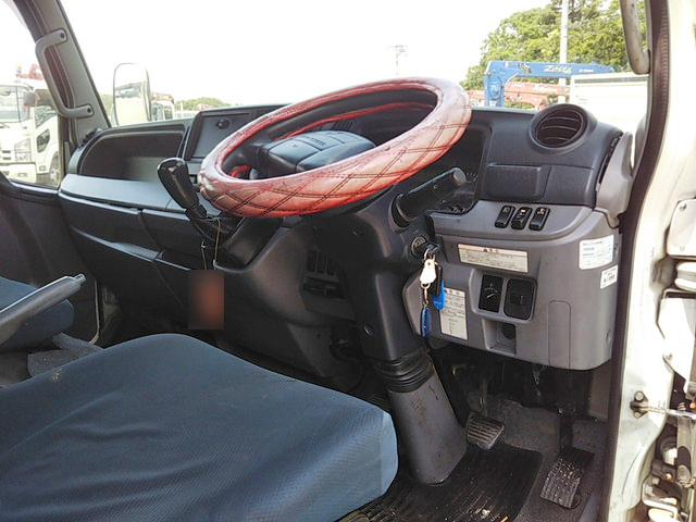 三菱ふそうキャンタークレーン4段小型（2t・3t）[写真35]