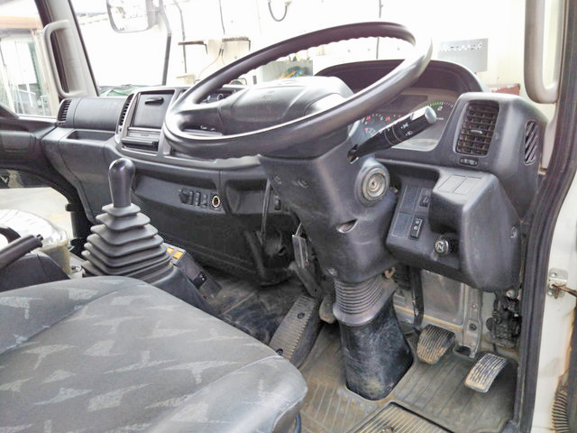 日野レンジャーダンプ中型（4t）[写真33]