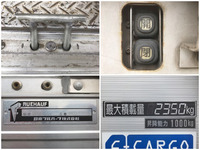 いすゞフォワードアルミウイング中型（4t）[写真16]