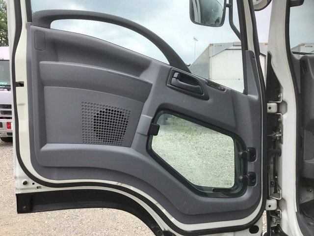 いすゞフォワードアルミウイング中型（4t）[写真29]