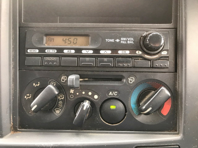 いすゞフォワードアルミウイング中型（4t）[写真37]