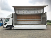 いすゞフォワードアルミウイング中型（4t）[写真06]