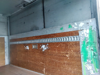 三菱ふそうキャンターアルミバン小型（2t・3t）[写真12]