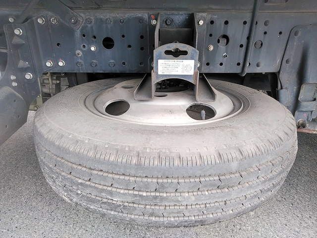 三菱ふそうキャンターアルミバン小型（2t・3t）[写真16]