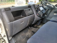 三菱ふそうキャンターアルミバン小型（2t・3t）[写真30]