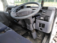 三菱ふそうキャンターアルミバン小型（2t・3t）[写真31]