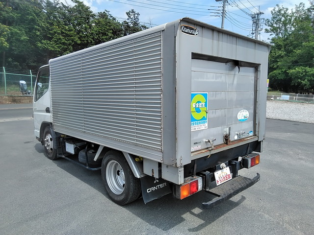 三菱ふそうキャンターアルミバン小型（2t・3t）[写真04]