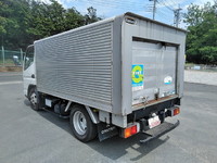 三菱ふそうキャンターアルミバン小型（2t・3t）[写真04]