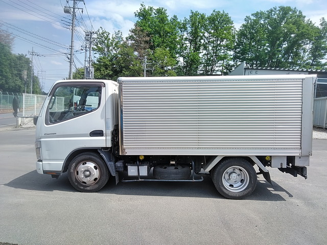 三菱ふそうキャンターアルミバン小型（2t・3t）[写真05]