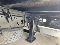 いすゞフォワードセルフクレーン4段増トン（6t・8t）[写真24]