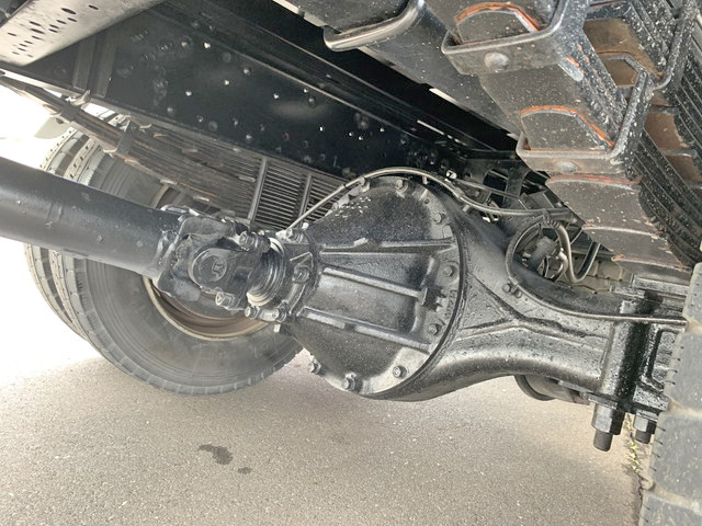 いすゞフォワードセルフクレーン4段増トン（6t・8t）[写真29]